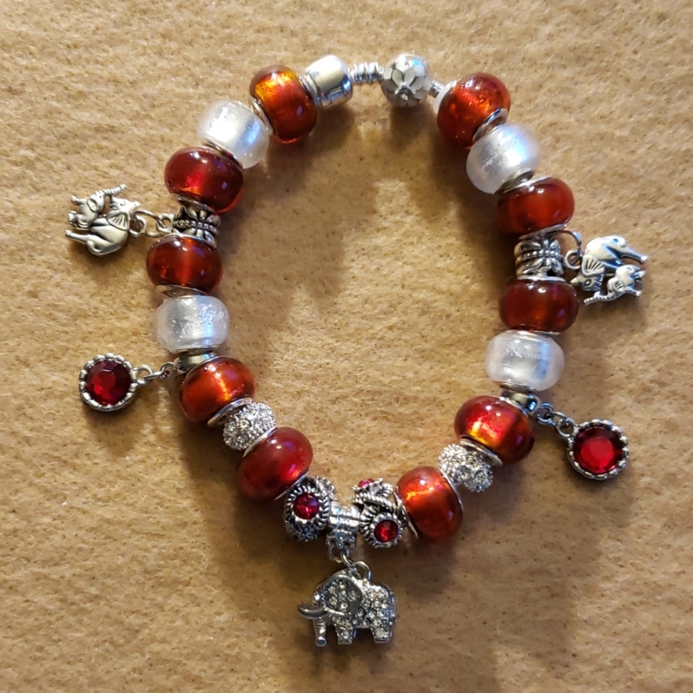 European style bracelet